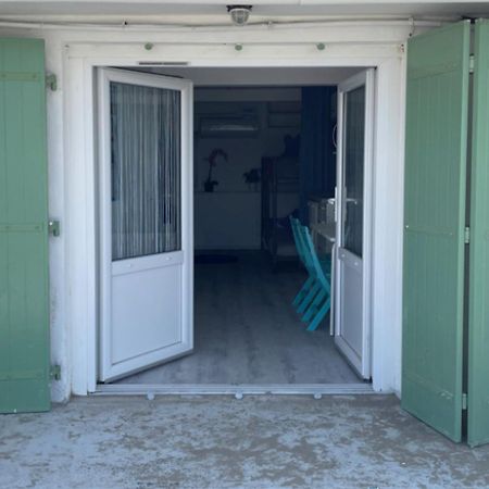Appartement Le Vrai Cabanon de la Plage Clim-Wifi-Netflix à Marseille Extérieur photo
